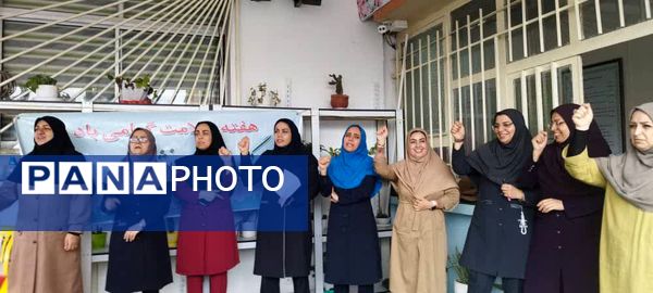 دانش‌آموزان دبستان دخترانه شاهد محمودآباد شعار مرگ بر اسرائیل سردادند