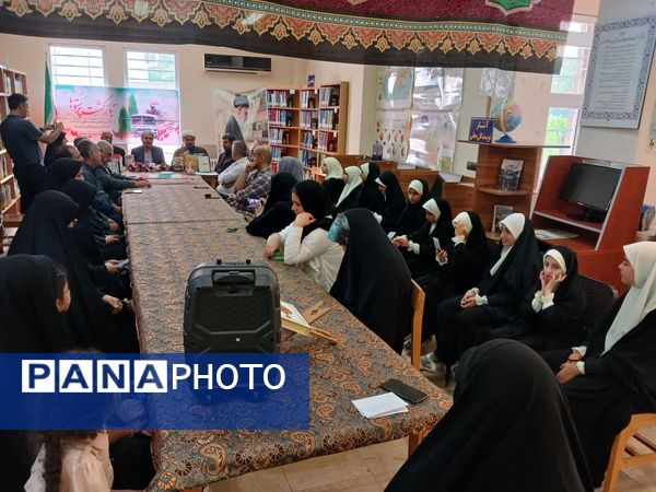 تقدیر از آزادگان کتاب خوان عباس آباد