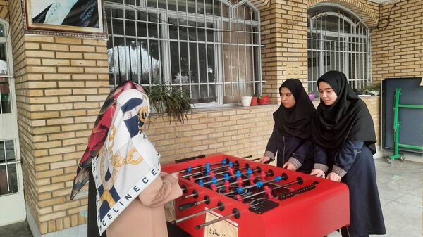 ضیافت افطاری در دبیرستان هیات امنایی فیض کاشانی
