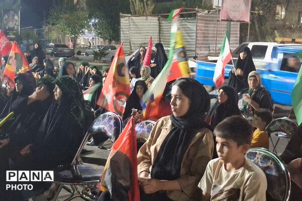 قاب تجمعات شبانه این بار در محله جاده نظامی 