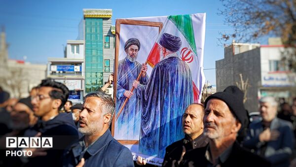  بیعت مردم رزن با سومین رهبر نظام مقدس جمهوری اسلامی ایران