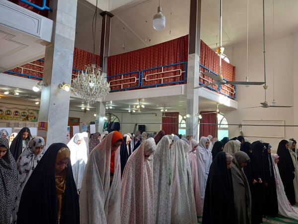 اعتکاف دانش‌آموزی در شهر بهنمیر