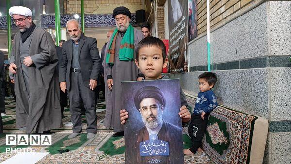 با تو قد می کشیم...