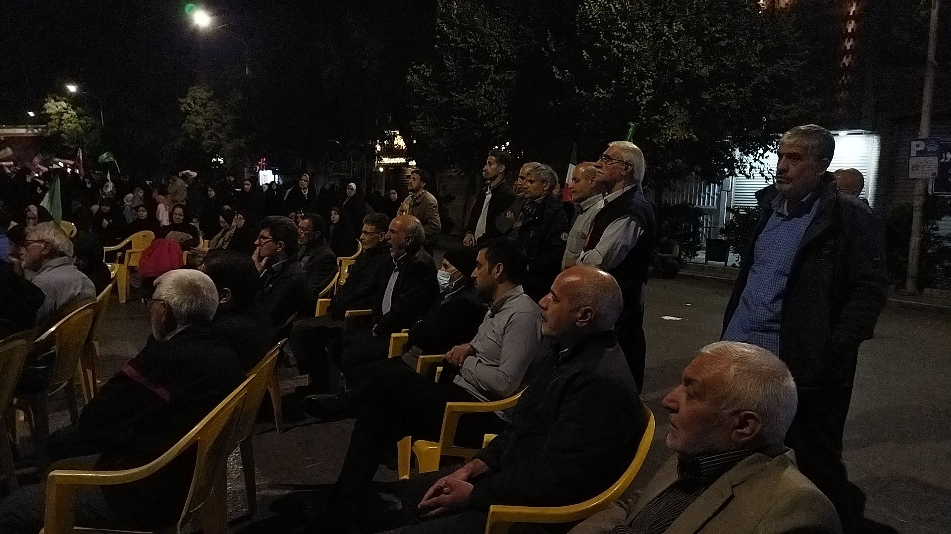 دویست و سی و دو شب فعالیت کافه گفتگو در حسینیه امام خمینی نیشابور 