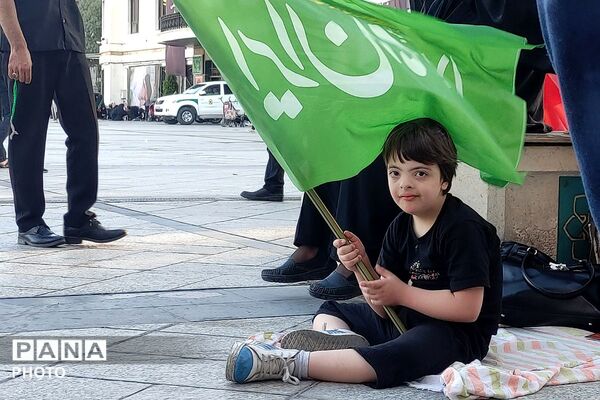  وداع با رهبر شهید در جوار بارگاه رضوی