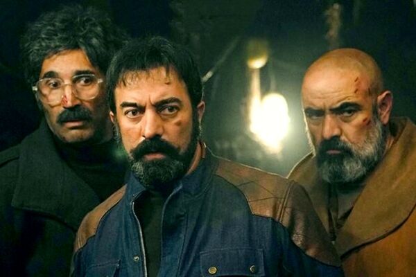 مجید صالحی، نعیمه‌ نظام‌دوست و سام درخشانی جلوی دوربین «گنگستر» رفتند 
