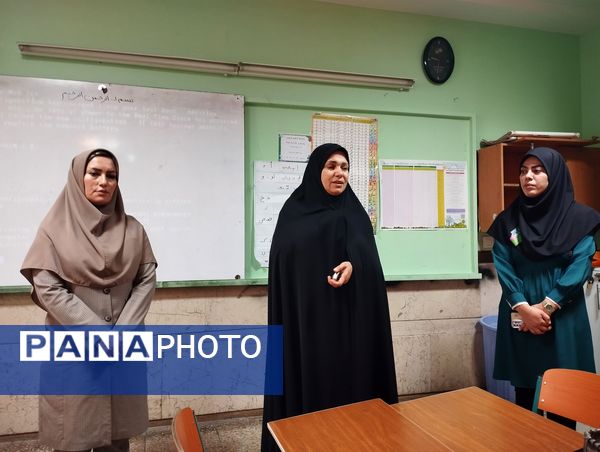 برگزاری اولین جلسه‌ اجتماعات یادگیری آموزگاران شهرستان ملارد در دبستان دخترانه حضرت زینب (س)