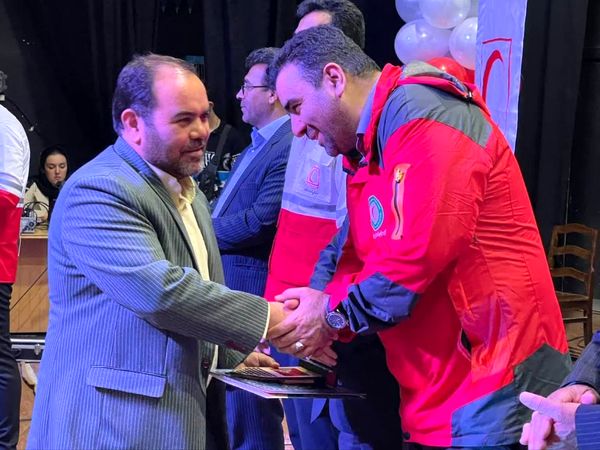آیین تجلیل از جوانان، امدادگران، داوطلبان و مربیان هلال احمر کاشمر