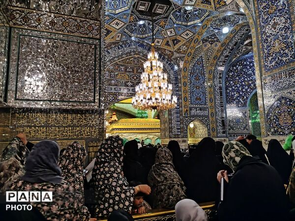 مراسم یادبود شهدا و دهه کرامت در حرم مطهر رضوی 