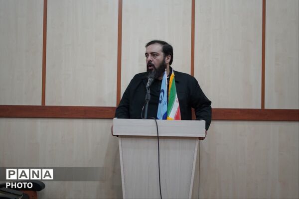 نشست کمیته رسانه و فضای مجازی مراسم تشییع رهبر شهید در قم