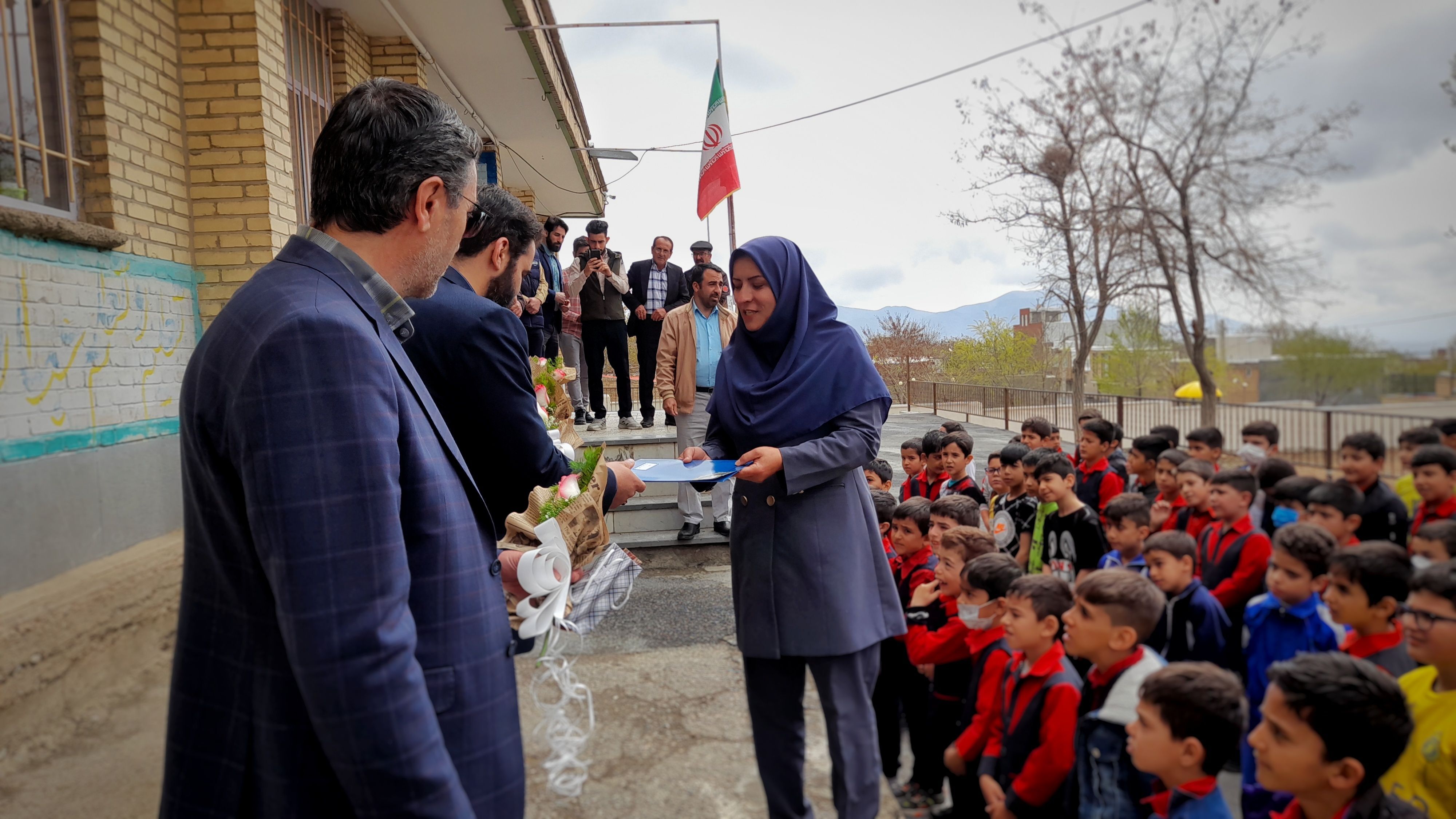 برگزاری آیین سپاس معلم و تجلیل از آموزگاران شهرستان فریدونشهر