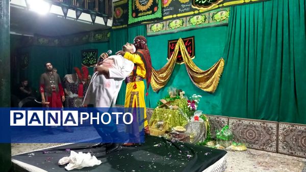 تعزیه‌خوانی تاسوعا در حسینیه موسی بن جعفر (ع)