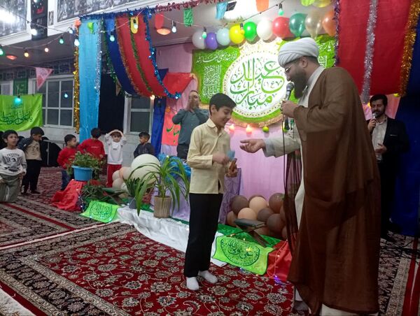 تکیه حسینی غرق در شادی علوی