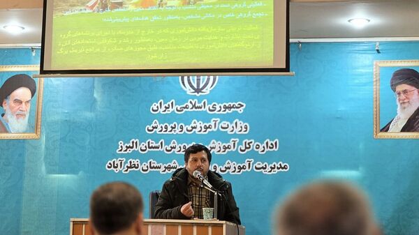 برگزاری تبیین و تشریح برنامه‌های فعالیت فراگیر پرورشی در نظرآباد