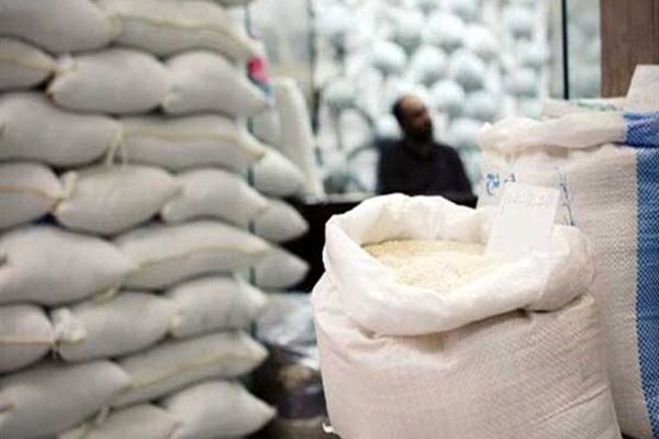 ۸۳۶ هزار تن برنج امسال از گمرکات کشور ترخیص شد