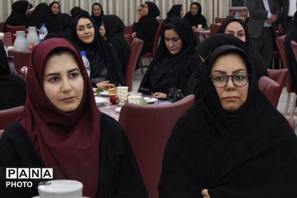مراسم بزرگداشت روز معلم در تالار معلم ناحیه یک مشهد