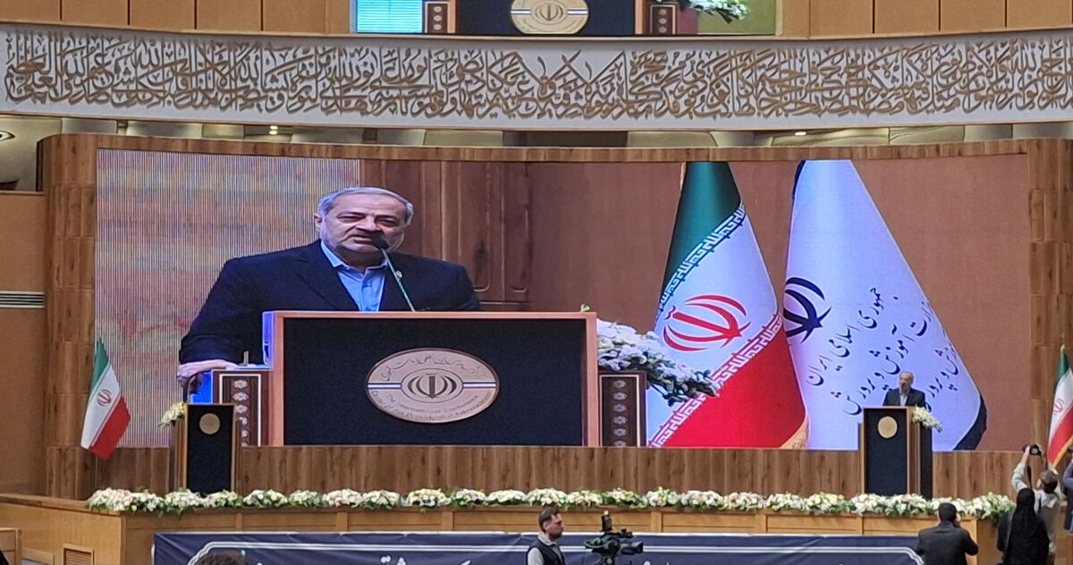 گفتمان اول آموزش&zwnj;وپرورش &laquo;تربیت&raquo; است/ مهر را با تقویت هویت ملی و دینی دانش&zwnj;آموزان آغاز کنیم