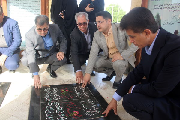 تجدید میثاق با شهدا در بوشهر