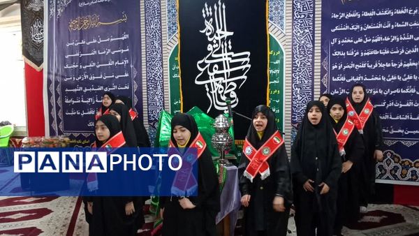 رونمایی از ماکت صحن انقلاب حرم رضوی در محمودآباد