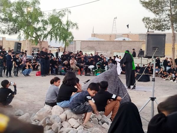 شبیه خوانی عصر عاشورا در روستای فدافن