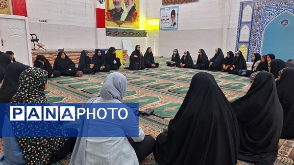 نشست کارگاهی قواعد زندگی دوره تابستانی بسیج در شهرستان لنده