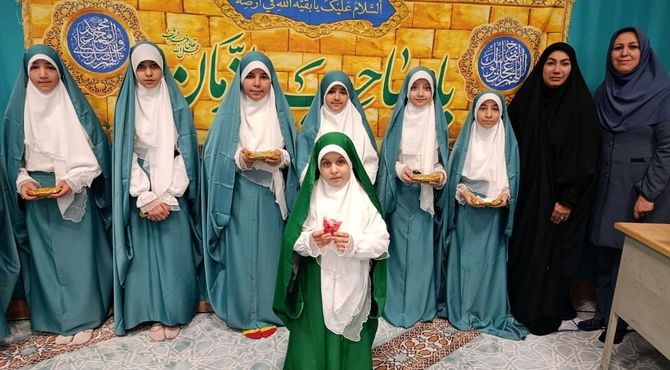 برخیز که منجی جهان می آید