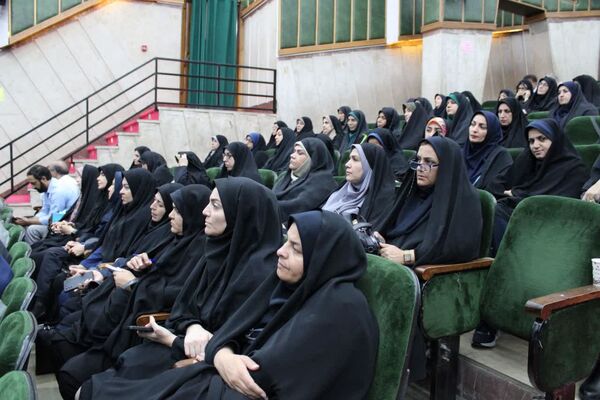 اجلاس توانمندسازی مدیران مدارس منطقه ۱۰ تهران