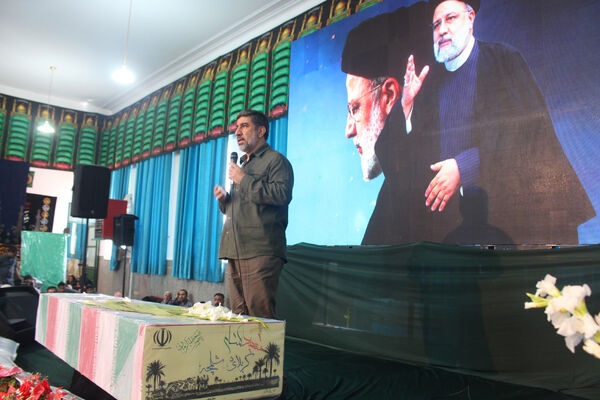 حضور نوجوانان در سی و پنجمین یادواره شهدای روستای فردوی قم
