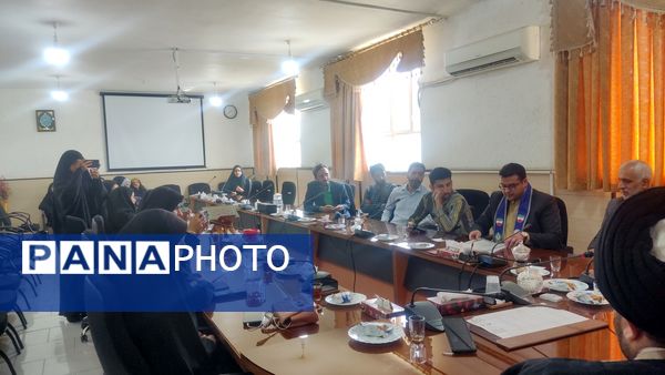 دیدار خبرنگاران پانا با مدیر آموزش و پرورش ناحیه 3 قم