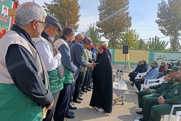 همایش «وطن‌یار»؛ تجدید عهد دانش‌آموزان ورامینی با شهدا و فرهنگ ایستادگی