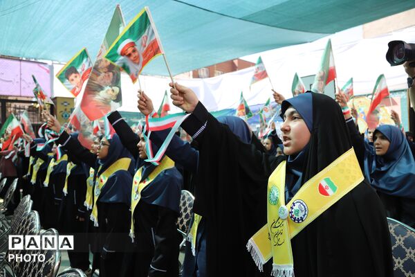 جشن شکوفه ها با حضور وزیر آموزش و پرورش 
