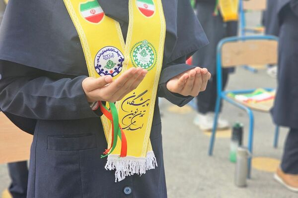 همایش «یاوران انقلاب» با محوریت نقش آفرینی دانش آموزان در گام دوم انقلاب