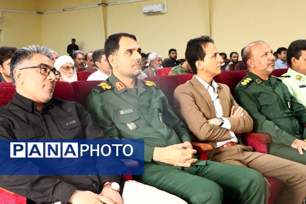 گردهمایی سران طوایف قلعه‌گنج در رزمایش بزرگ «فدائیان ولایت»