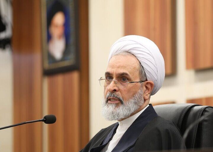 آیت‌الله اعرافی: ملت ایران از این سختی‌ها عبور می‌کنند و شهد شیرین پیروزی را تناول خواهند کرد