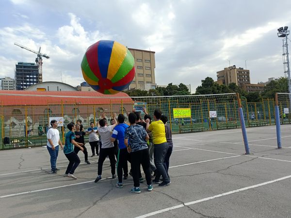 دورهمی آرمانی در  پایگاه‌های تابستانی