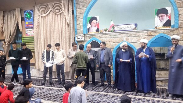 اعتکاف دانش‌آموزان پسر در شهرستان فاروج 