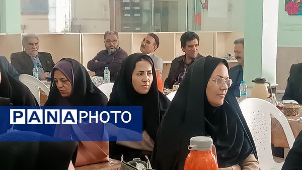 دومین جلسه مدیران متوسطه دوم نیشابور در دبیرستان ابوذر غفاری