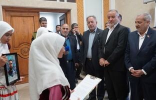 وزیر آموزش و پرورش وارد خراسان جنوبی شد