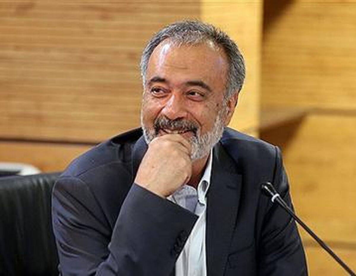 مسئله اقامه نماز مسئله اول نظام و مقام معظم رهبری است