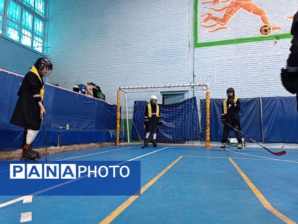  همایش دانش‌آموزی یاوران انقلاب شهرستان ورامین