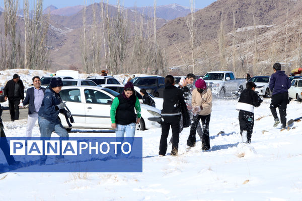 نشاط زمستانی در پیست «سخوید» یزد