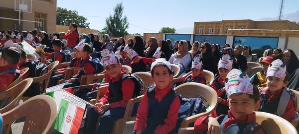 جشن شکوفه‌ها در شهرستان فریدونشهر