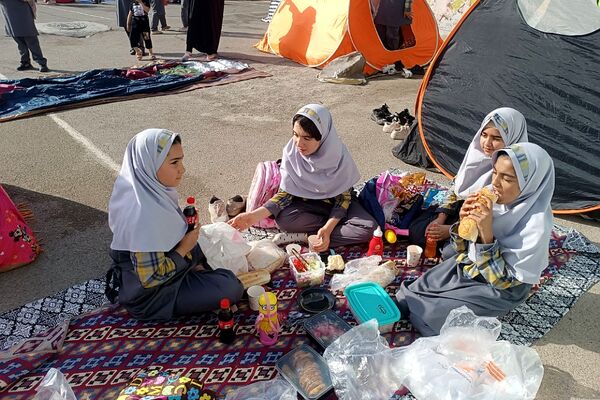 برگزاری اردون مدرسه‌ای در دبستان دخترانه آیت‌الله مرعشی نجفی قلعه نو کهریزک 