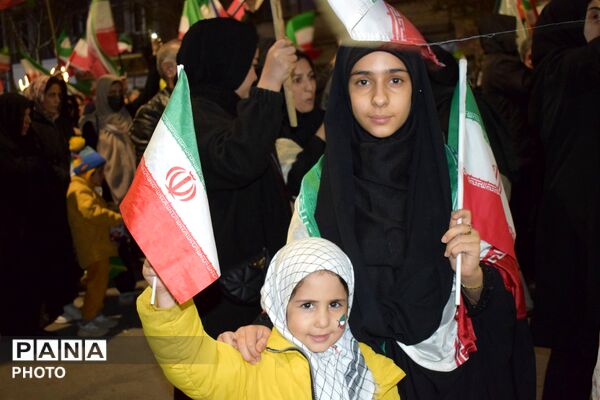 میعادگاه ایستادگی و همدلی در ملایر