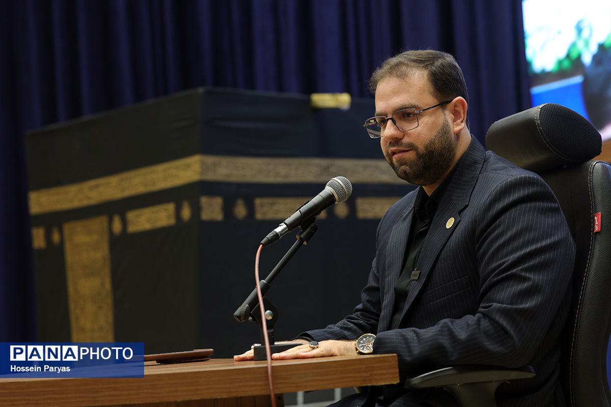 در سفر حج باید دل، جان و ذهن خود را به پروردگار پیوند دهید/ تشکیل کاروان مستقل عمره دانش‌آموزان اهل‌سنت کشور