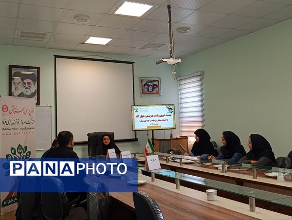 نشست خبری اصحاب رسانه با رییس اداره بهزیستی شهرستان خلیل آباد 