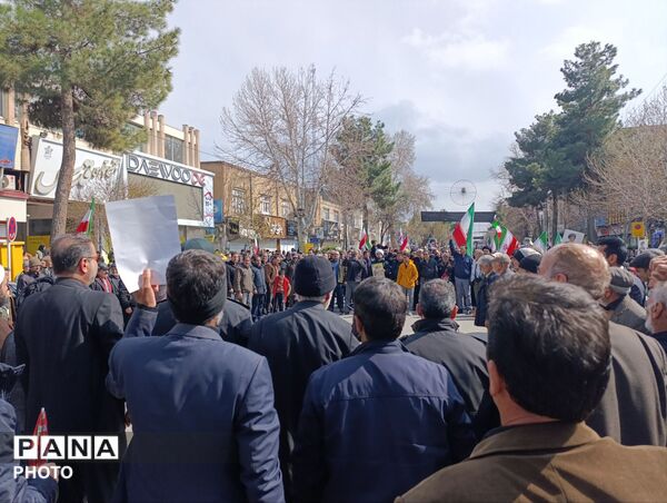 راهپیمایی خشم و نصر مردم نیشابور 