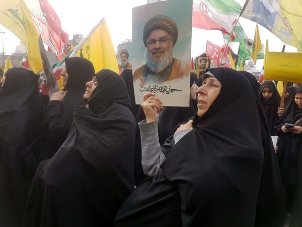 تشییع نمادین شهدای مقاومت درمشهد