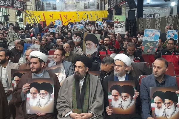 حماسه ۹ دی زنده است؛ ورامینی‌ها بار دیگر با ولایت، پیمان بستند