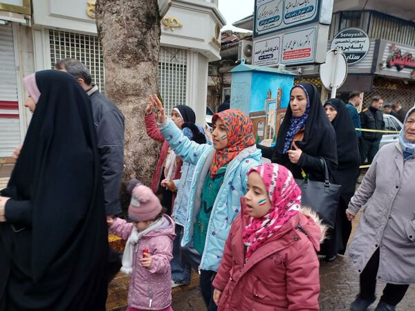 ملّت ایران در صحنه،انقلاب اسلامی در اوج